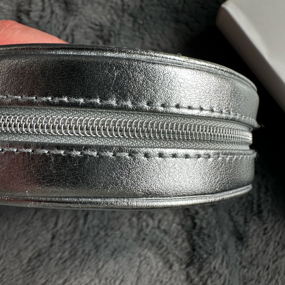 Dior Silver Round Accessory Case - Picture 3 of 4
